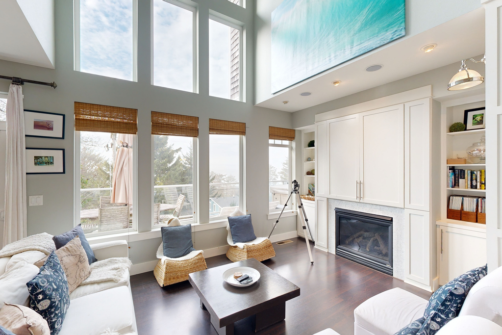 Modern Coastal Comfort with Hot Tub & Ocean Views