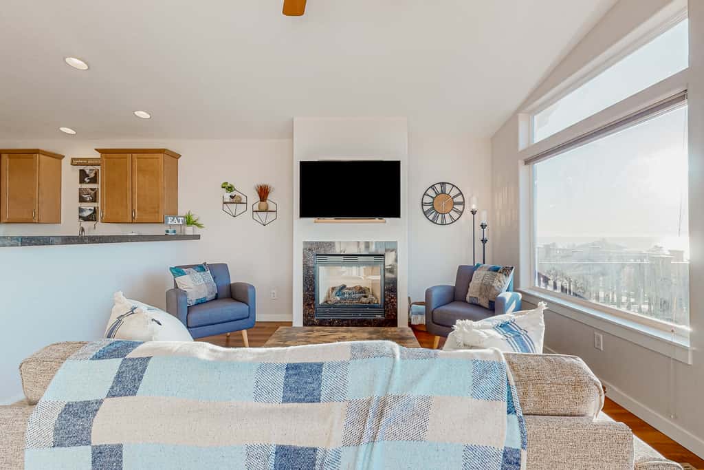 Spectacular ocean view home with fireplace and large decks dog friendly