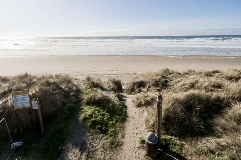 Rockaway Beach Villa