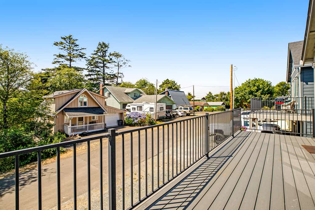 Driftwood Cove at Rockaway Beach