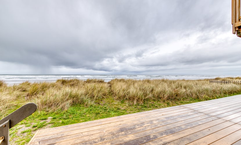 Rockaway Beach Cozy Cabin