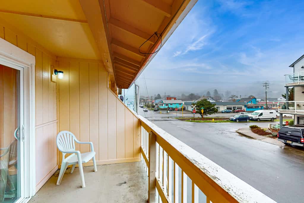 Sea Treasures Inn #206