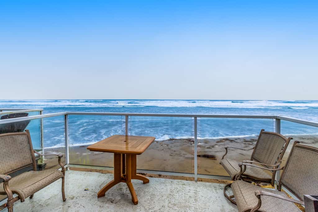 Palm Beach At Rockaway Beach