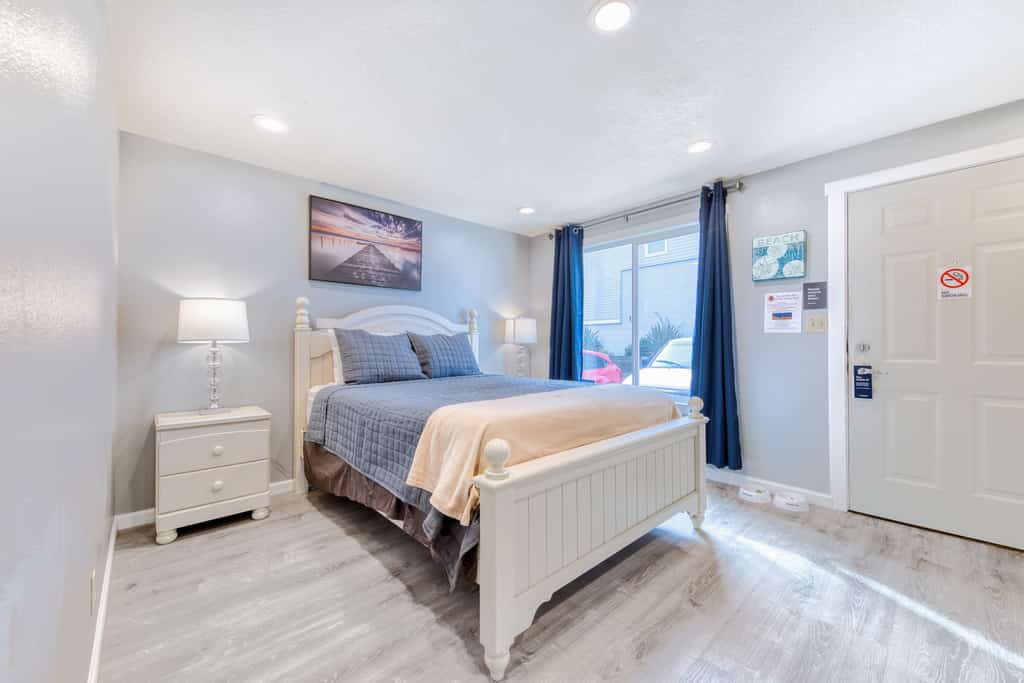 Sea Treasures Inn #115