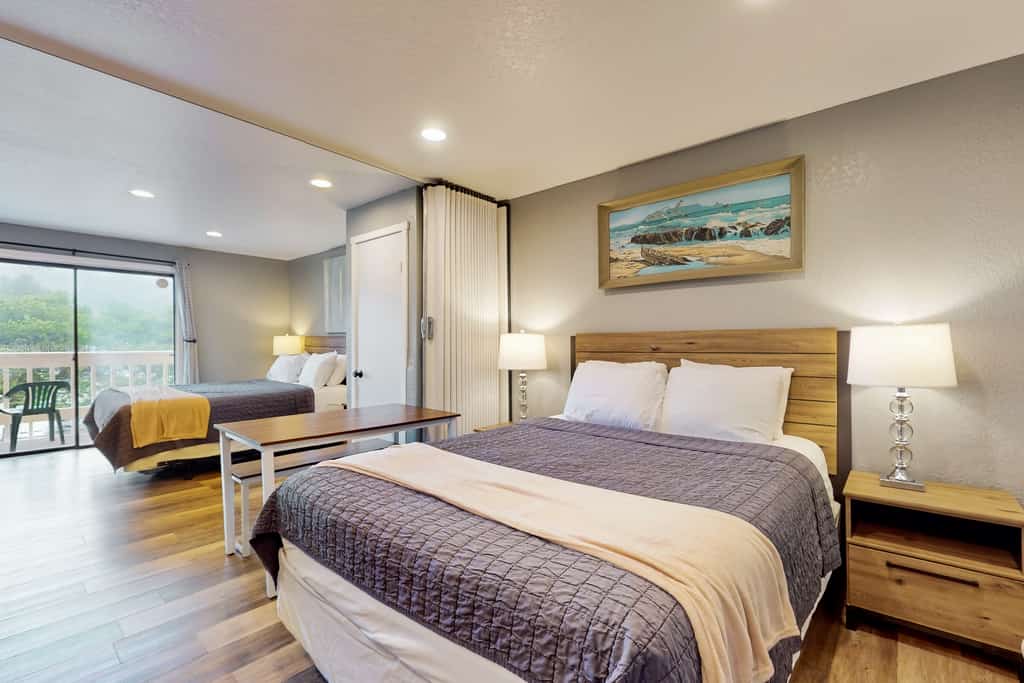 Sea Treasures Inn #211