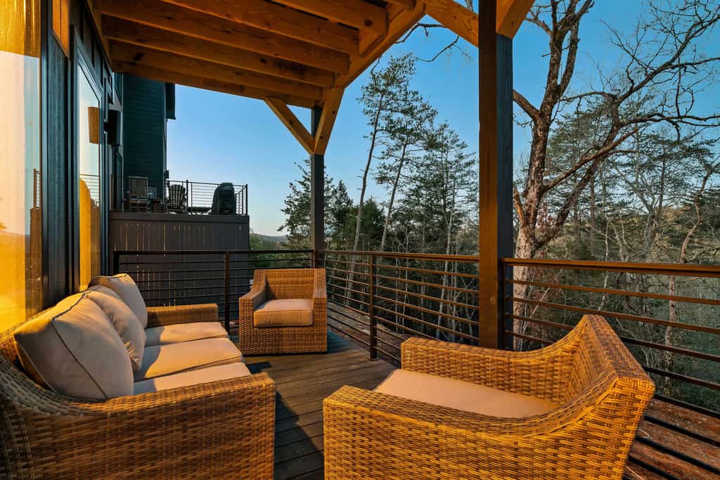 Private heated pool, hot tub, and great location. This luxurious 5-bedroom cabin, nestled in the mountains, offers unmatched elegance and is just minutes from top attractions.  A fireplace and plush furnishings create a cozy living area. Enjoy the fully equipped kitchen, and rest easy in bedrooms designed for ultimate comfort.. A perfect blend of tranquility and access to nearby adventures. Welcome to the Smokies!