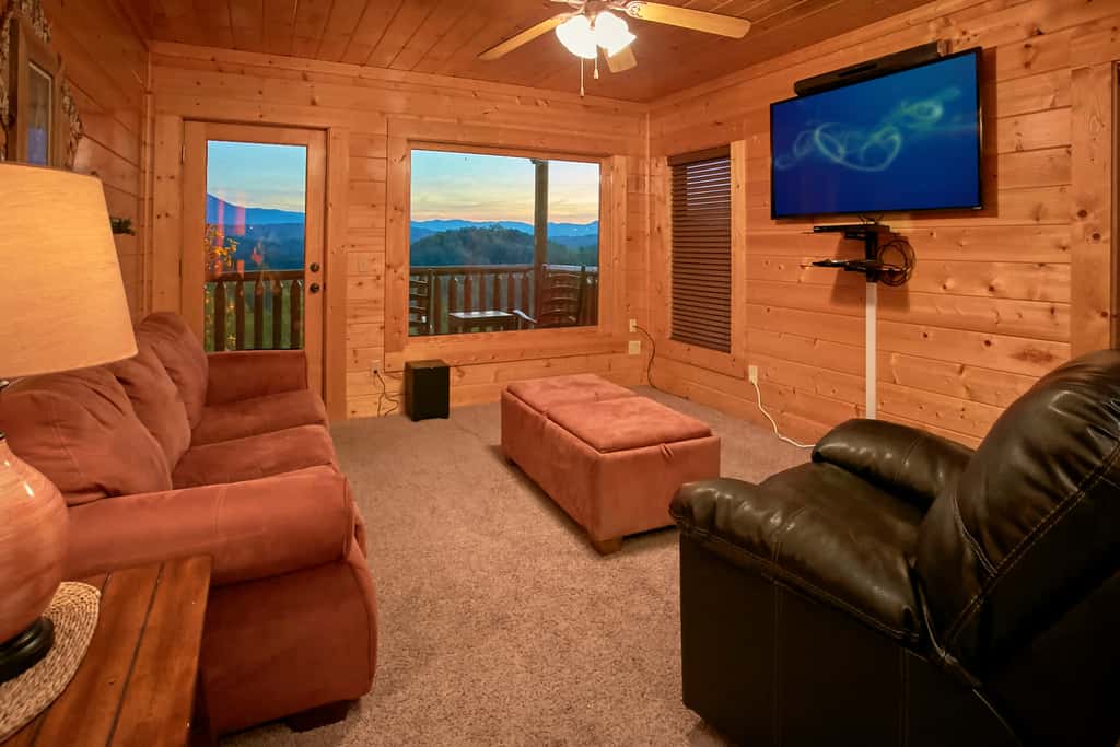Scenic Getaway, Sleeps 8・Views・Games・Hot tub