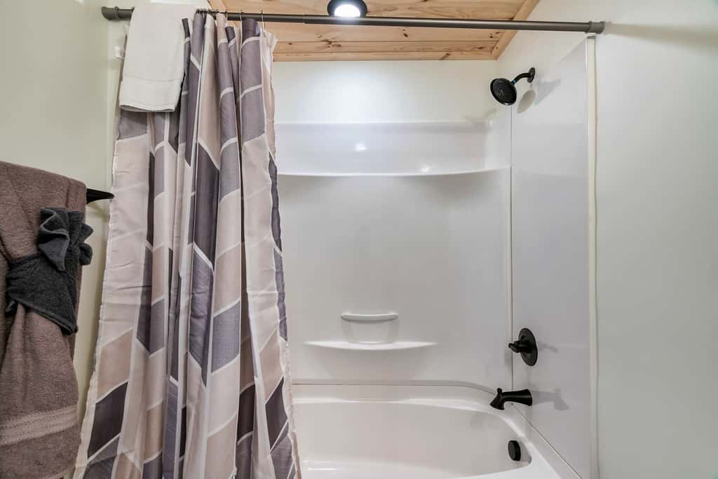 Modern Luxe N Smokies, Sleeps 10・Games・Hot Tub