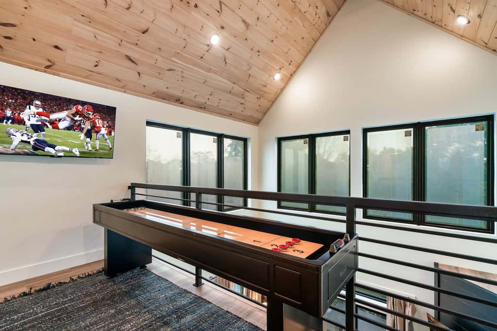 Modern Luxe N Smokies, Sleeps 10・Games・Hot Tub