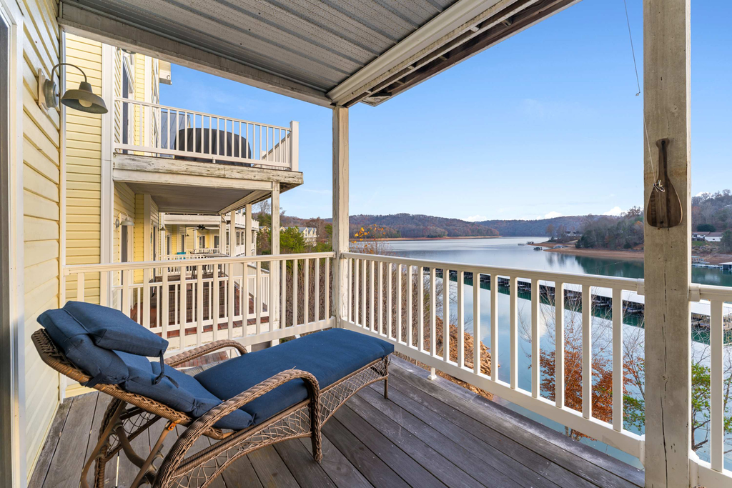Norris Lake Views, Sleeps 14・Boat Slip・Pool Access