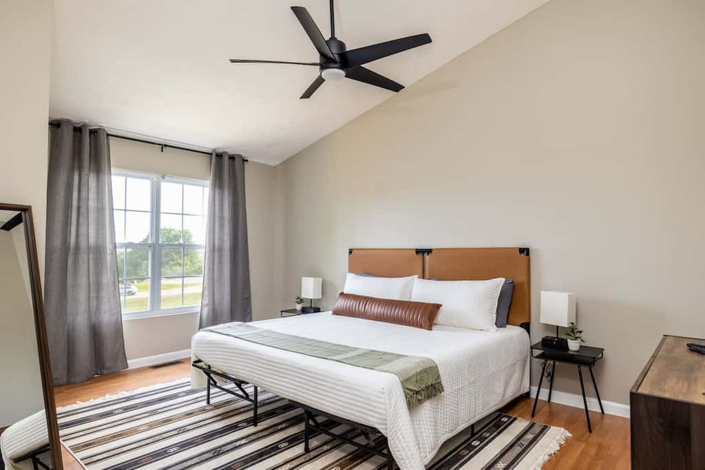 Game Room Fun, Hot Tub, Dollywood Nearby, Sleeps 8