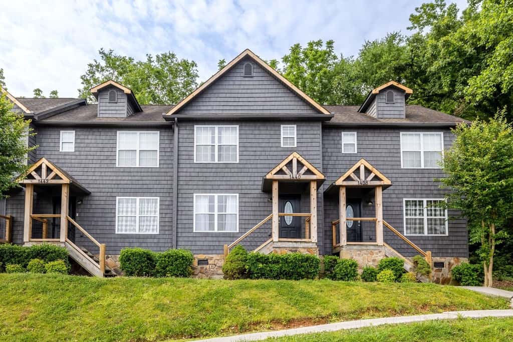 Game Room Fun, Hot Tub, Dollywood Nearby, Sleeps 8