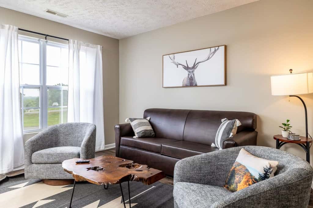 Game Room Fun, Hot Tub, Dollywood Nearby, Sleeps 8