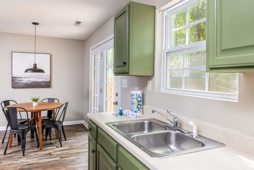 Game Room Fun, Hot Tub, Dollywood Nearby, Sleeps 8