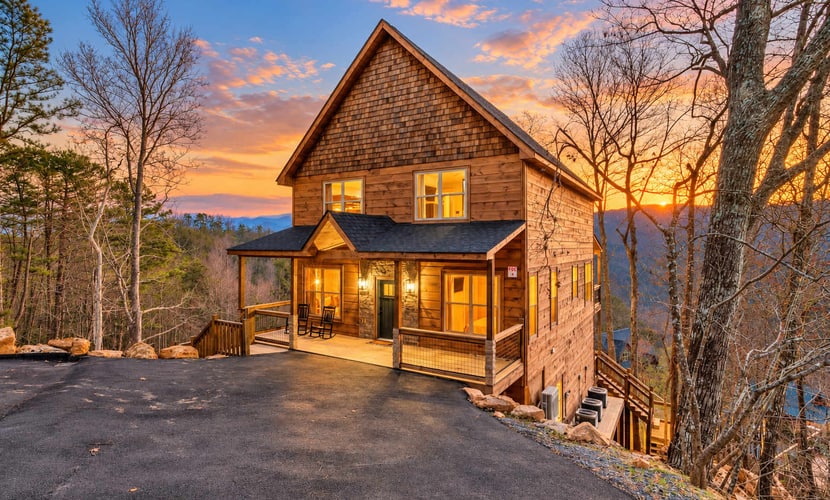 Discover the charm of our 6-bedroom cabin tucked in charming Gatlinburg. Picture your family relaxing in the pool, unwinding in the hot tub after the kids are asleep, or enjoying friendly games in the billiard room after a day's adventure. As the sun sets over the Smokys, feel the creative energy of the nearby Arts & Crafts District calling to you. Then, enjoy the local hiking trails. Your family's canvas is ready, take this moment to paint unforgettable memories together!!