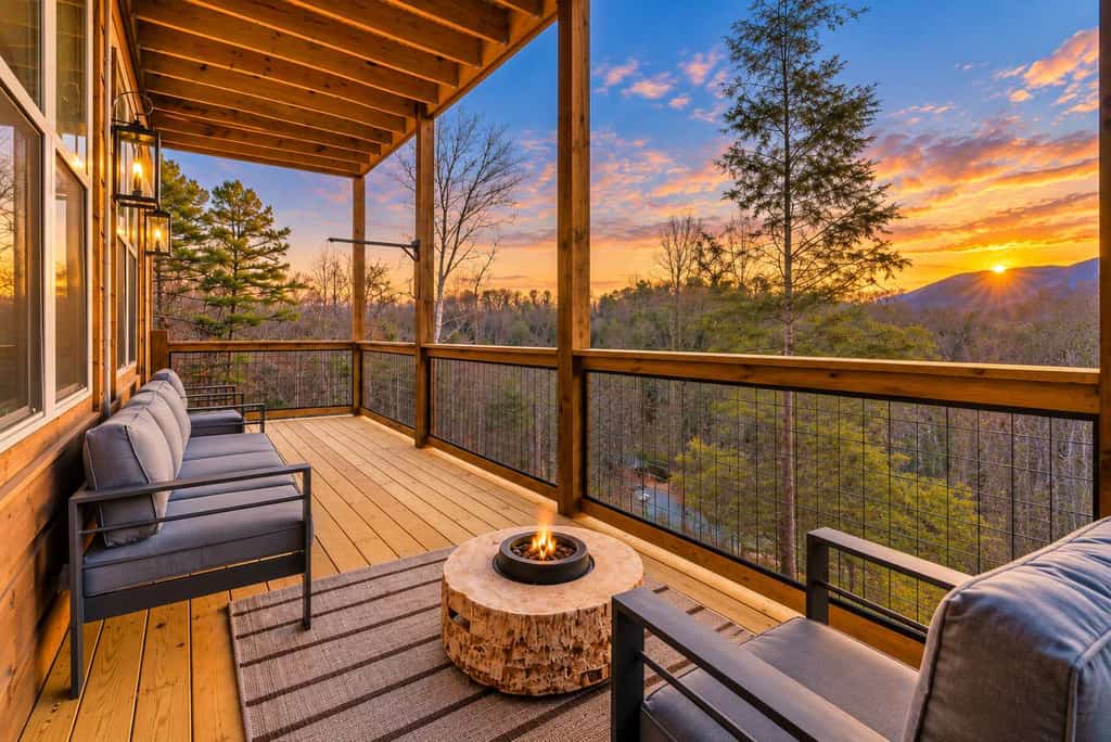 Discover the charm of our 6-bedroom cabin tucked in charming Gatlinburg. Picture your family relaxing in the pool, unwinding in the hot tub after the kids are asleep, or enjoying friendly games in the billiard room after a day's adventure. As the sun sets over the Smokys, feel the creative energy of the nearby Arts & Crafts District calling to you. Then, enjoy the local hiking trails. Your family's canvas is ready, take this moment to paint unforgettable memories together!!