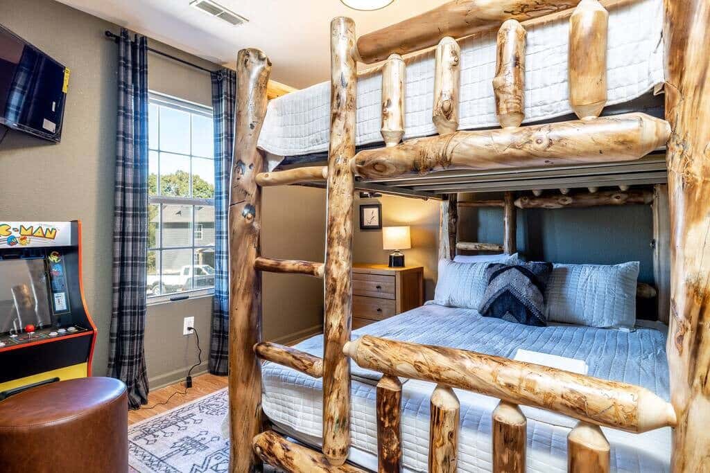 Peaceful Getaway, Sleeps 6・Pet Friendly & Hot Tub