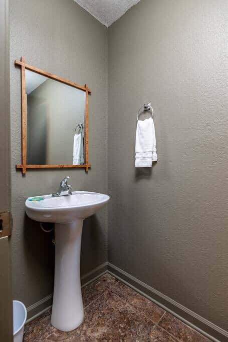 Peaceful Getaway, Sleeps 6・Pet Friendly & Hot Tub
