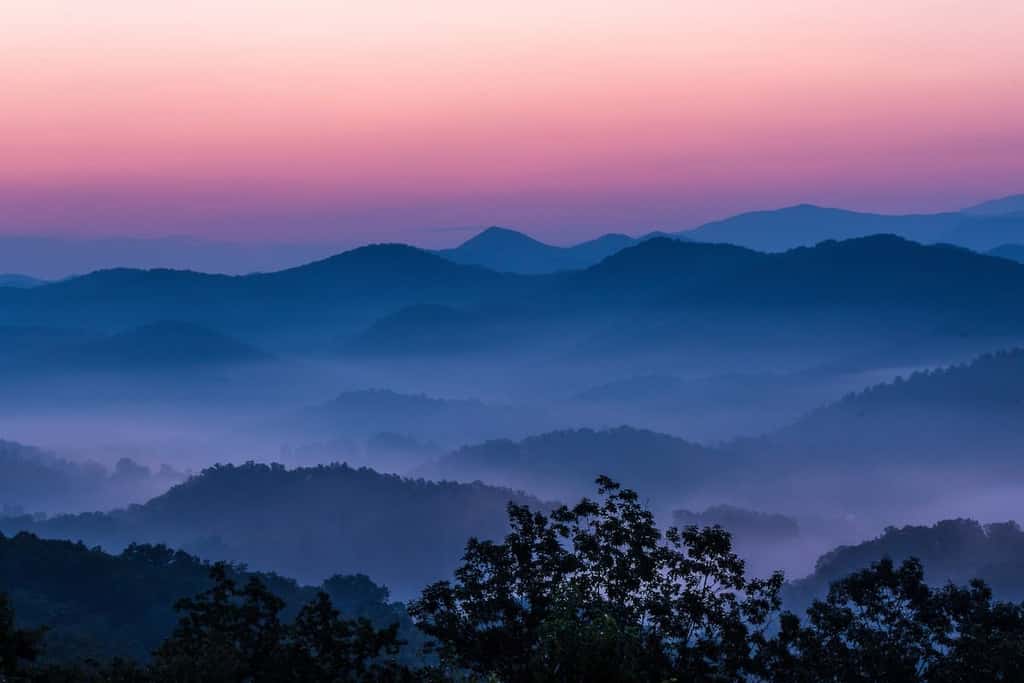 Peaceful Getaway, Sleeps 6・Pet Friendly & Hot Tub