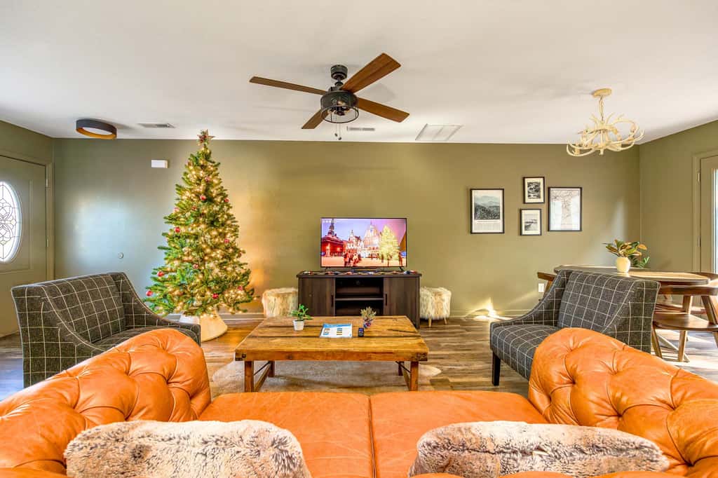 Peaceful Getaway, Sleeps 6・Pet Friendly & Hot Tub