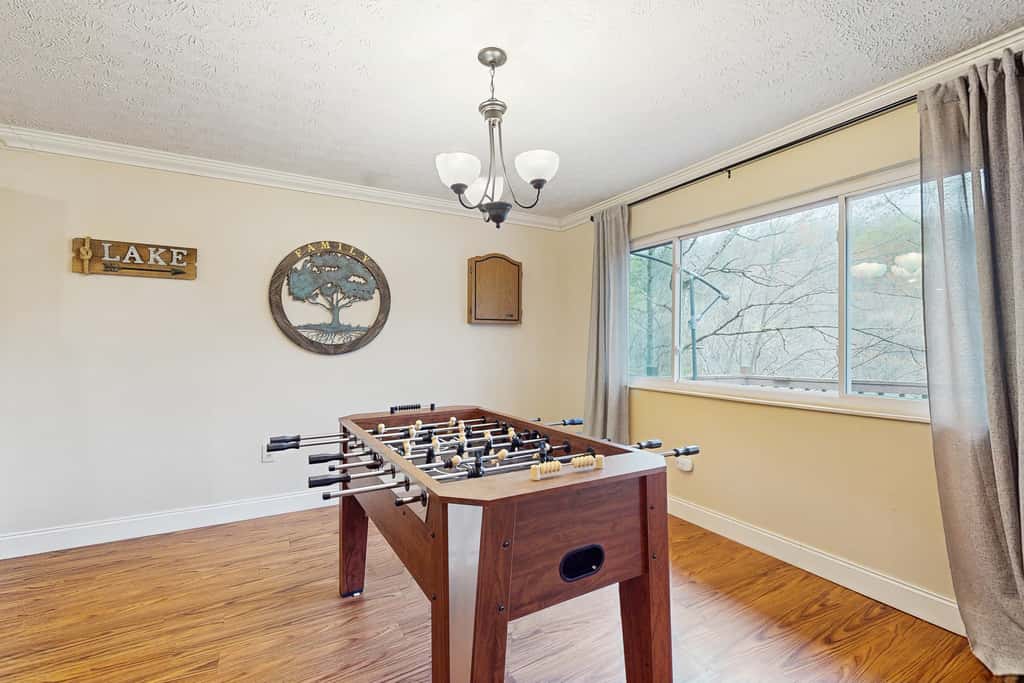 Norris Cove Lakefront Retreat・Games・Dog-friendly