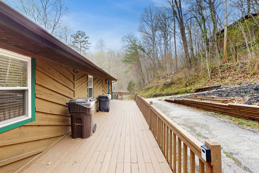 Norris Cove Lakefront Retreat・Games・Dog-friendly
