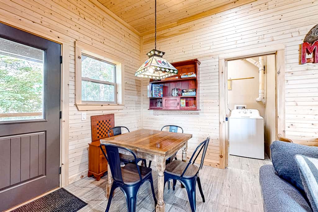 Serene Douglas Lakefront Home, 2 Decks, Game Room