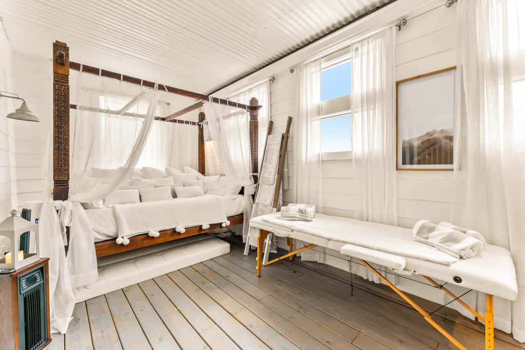 Blue Herring Lake Lodge
