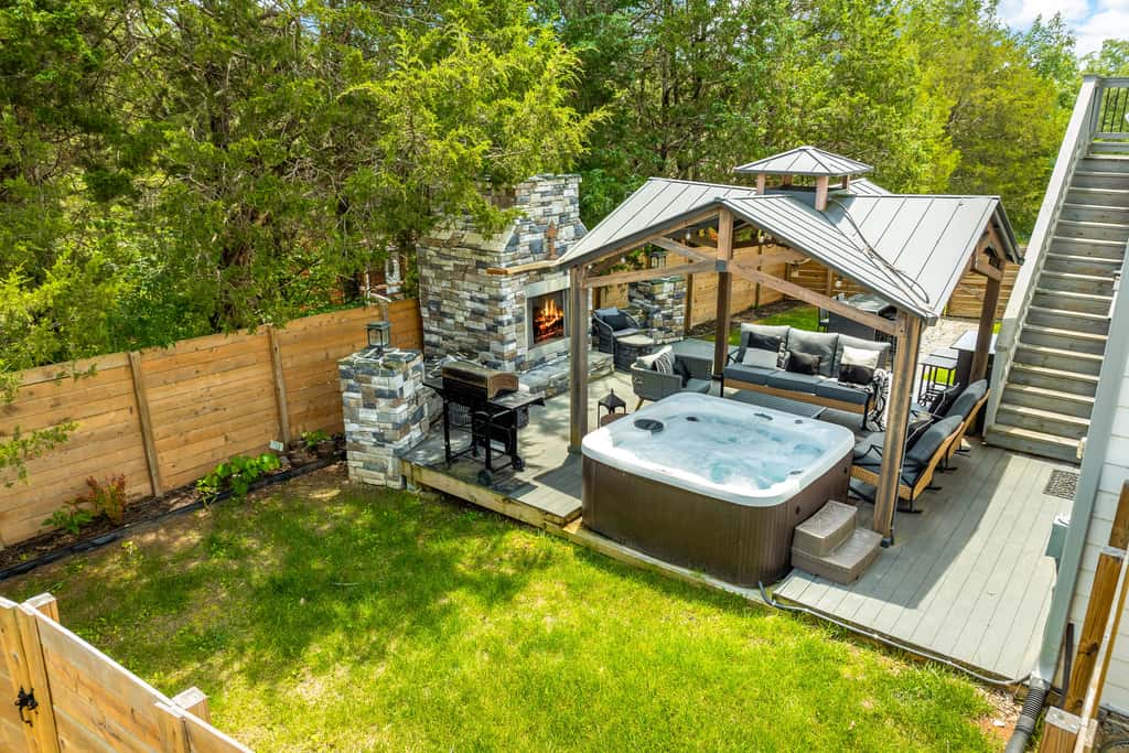 Blue Herring Lake Lodge