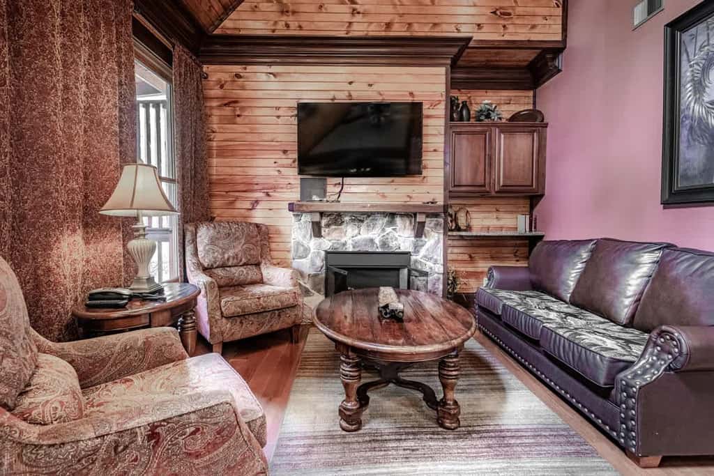 Family Cozy Hideaway, Sleeps 6・Pool Table