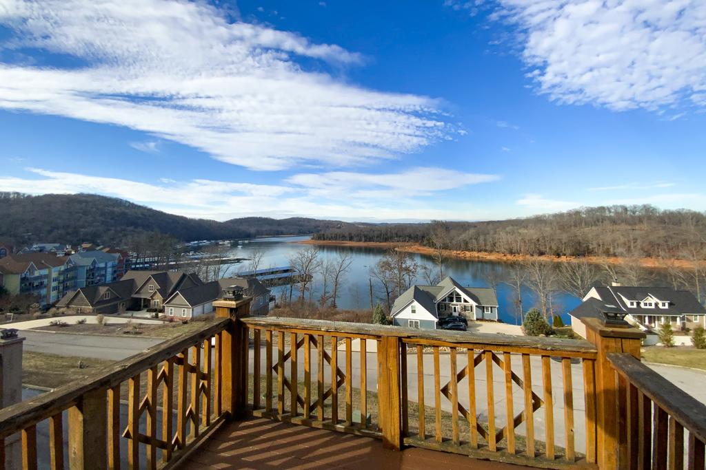 Spacious Norris Lake Retreat・View・Deck・BBQ Grill