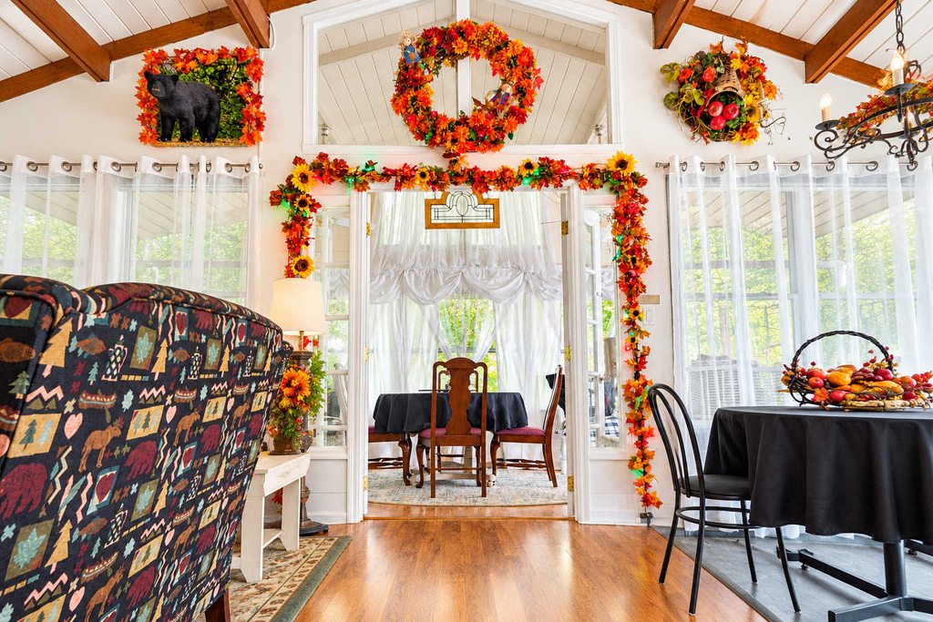 Gatlinburg Cabin Near Downtown | Hot Tub + Game Room