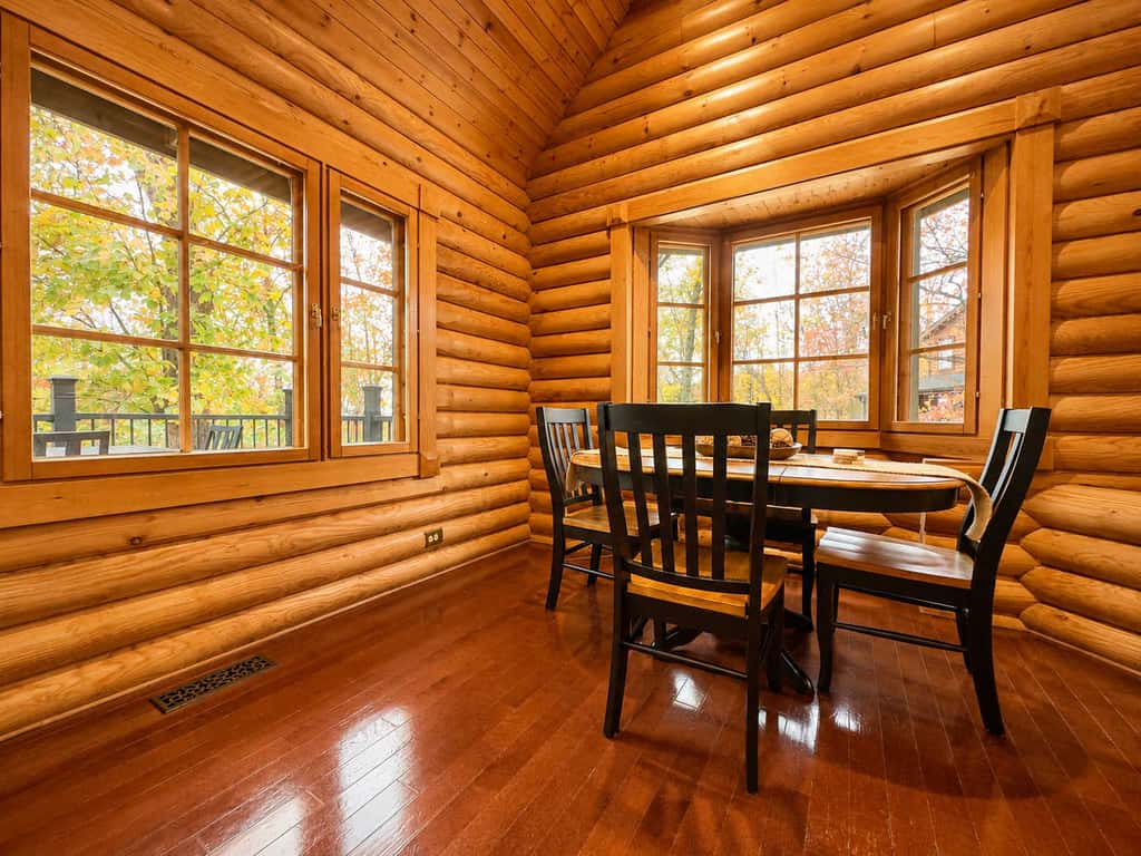 Luxe Cabin, Sleep 6, Hot Tub, Fireplace, Views