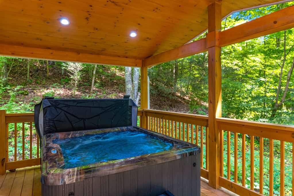 Woodland Cottage Retreat・Hot Tub・Grill・Fireplace