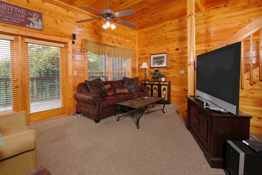 Lovely Cabin, Sleep 12, Mtn Views, Hot Tub, Fireplace