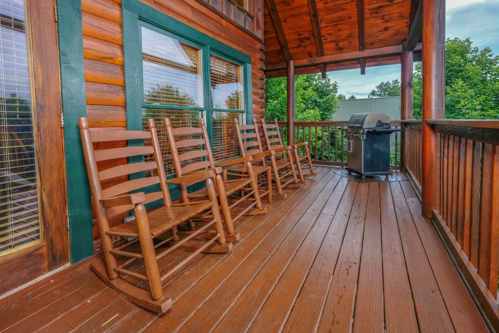 Lovely Cabin, Sleep 12, Mtn Views, Hot Tub, Fireplace