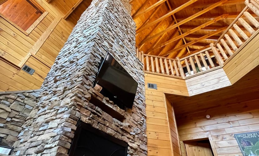 Welcome to our 3-bedroom, 3.5-bath cabin in Gatlinburg, where mountain views, a wrap-around porch, and room to spread out set the tone.
・Private hot tub on the scenic porch
・Game room with pool table, foosball, arcade game & second fireplace
・Full kitchen with granite counters, two coffee makers & breakfast bar
・Less than 5 miles to Ripley's Aquarium, The Village Shops, Gatlinburg Trail and DT Gatlinburg
Settle in, soak up the views, and make this cabin your Smoky Mountain home base.