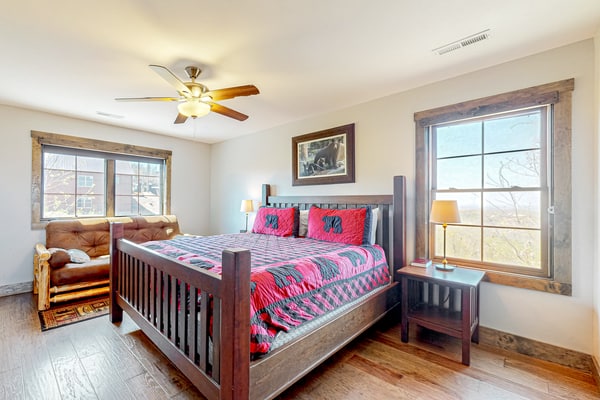๐๏ธ ๐ง๐ต๐ฒ ๐๐ถ๐น๐น๐๐ผ๐ฝ ๐๐ต๐ฎ๐น๐ฒ๐
Escape to this spacious 5-bedroom, 3-story Gatlinburg cabin with mountain views, a private hot tub, game room, and space for up to 12 guests. Enjoy the wraparound porch, cozy fireplace, outdoor grill, fire pit, and access to seasonal community pools and tennis courts. Located in Chalet Village, you're just a short drive from downtown Gatlinburg, Great Smoky Mountains National Park, and area attractionsโperfect for family vacations and group getaways.