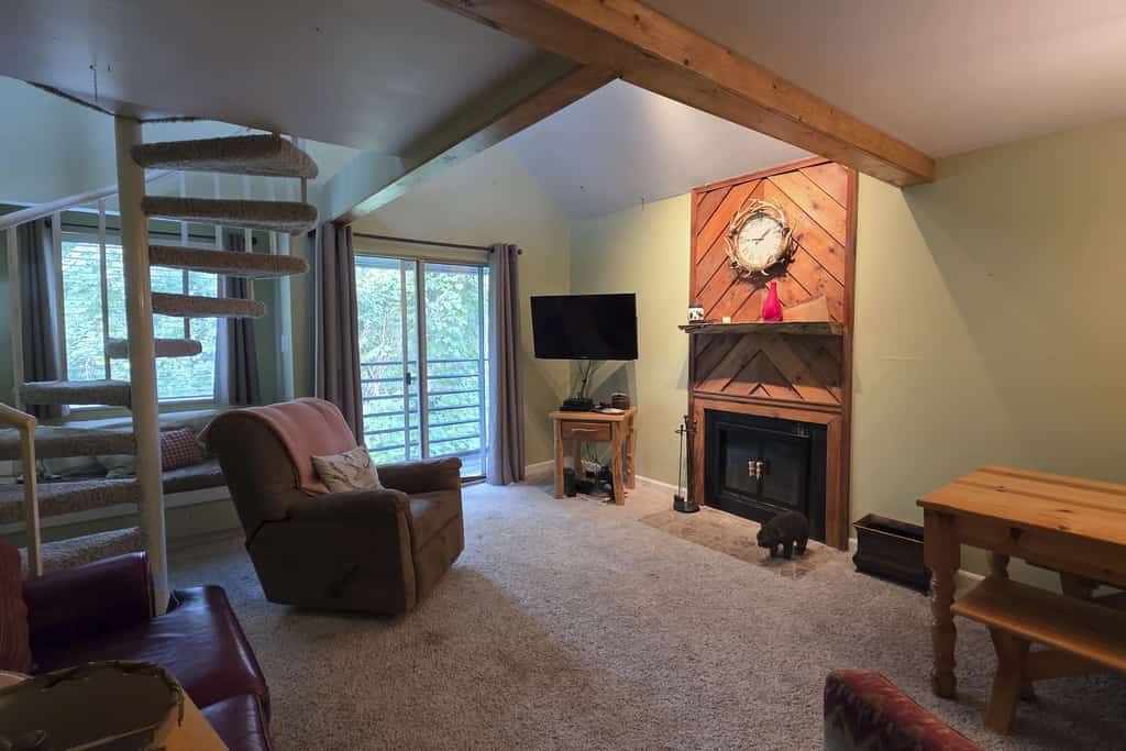 Gatlinburg Condo, for 6・Pools・Hot Tub・Lovely Views