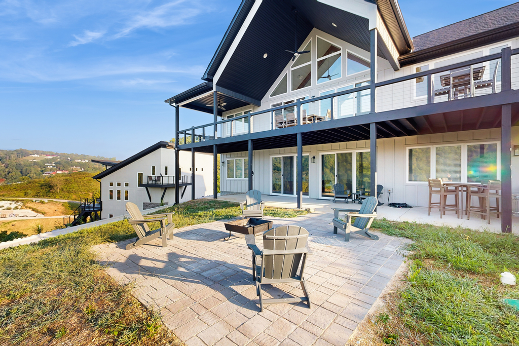 Lakeside Chalet Nr Deerfield Res, Sleeps 10・Games