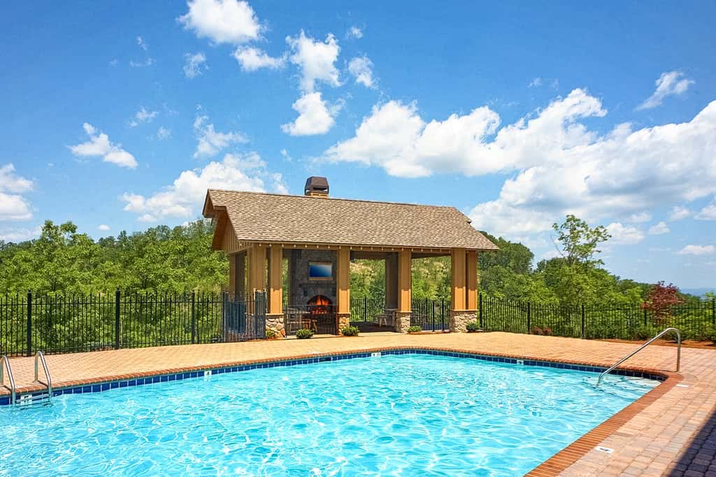 Shared Sauna, Open Mountain Views, Private Hot Tub