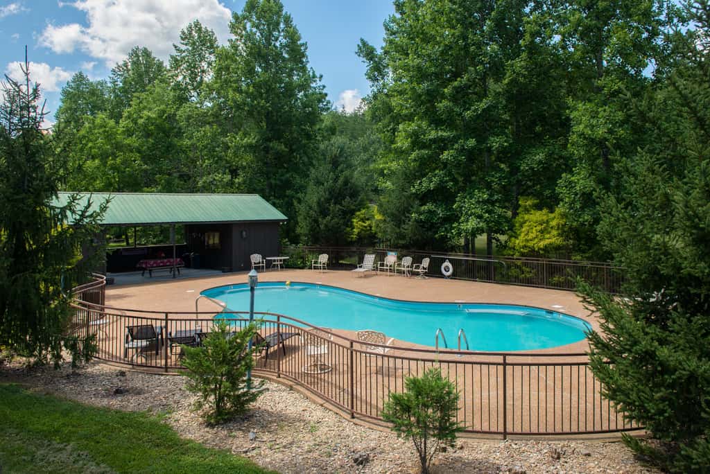 Mtn Getaway, Sleeps 12・Spectacular Views・Hot Tub