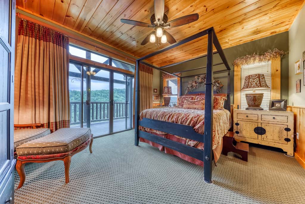 Mtn Getaway, Sleeps 12・Spectacular Views・Hot Tub