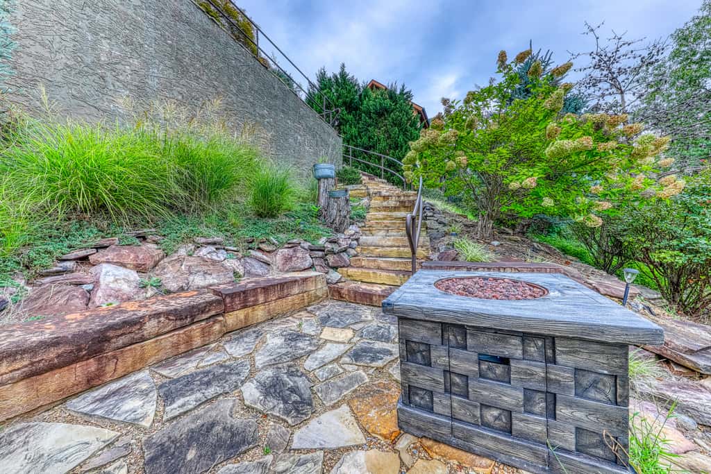 Mtn Getaway, Sleeps 12・Spectacular Views・Hot Tub