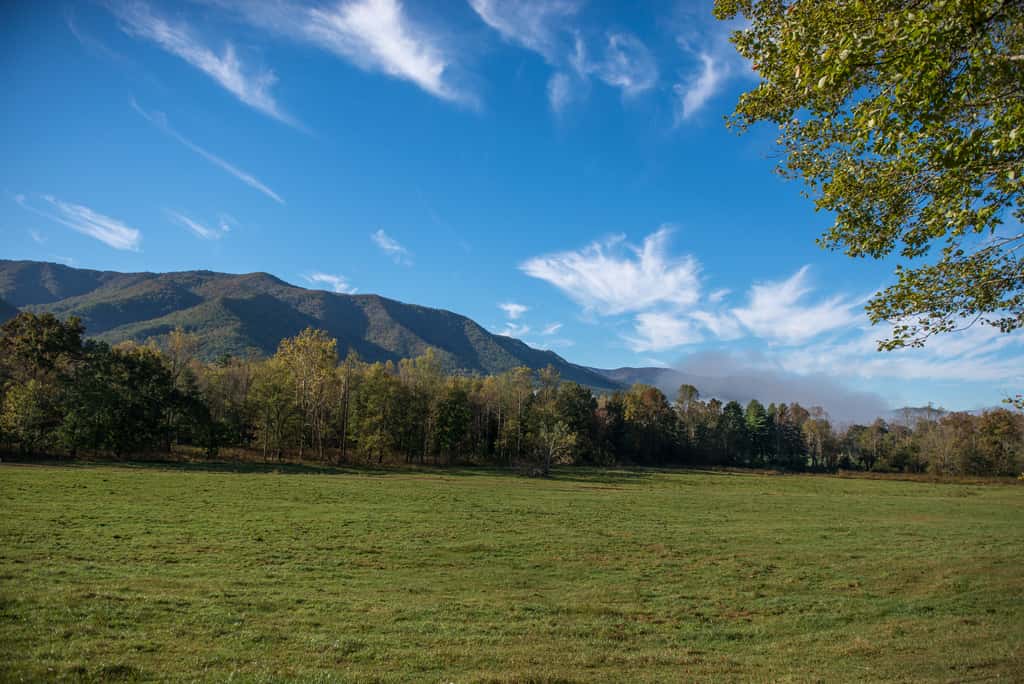 Mtn Getaway, Sleeps 12・Spectacular Views・Hot Tub