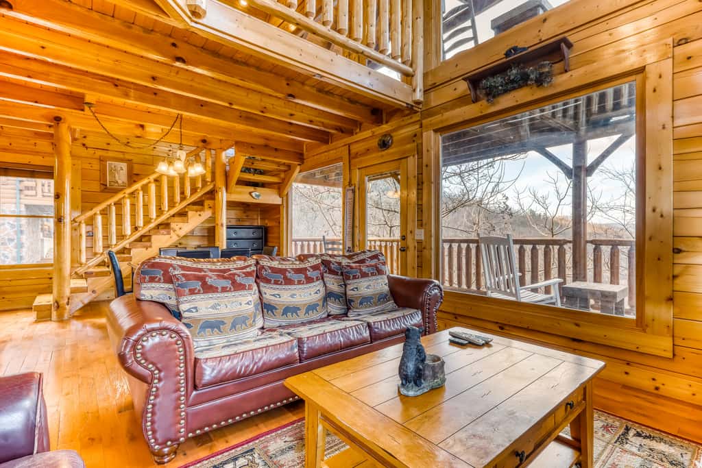 Charming Log cabin, Sleeps 6・Game Room・Hot Tub