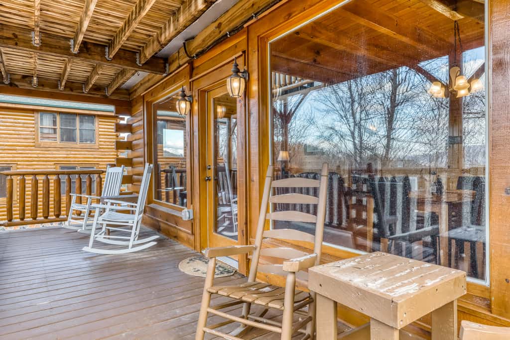 Charming Log cabin, Sleeps 6・Game Room・Hot Tub