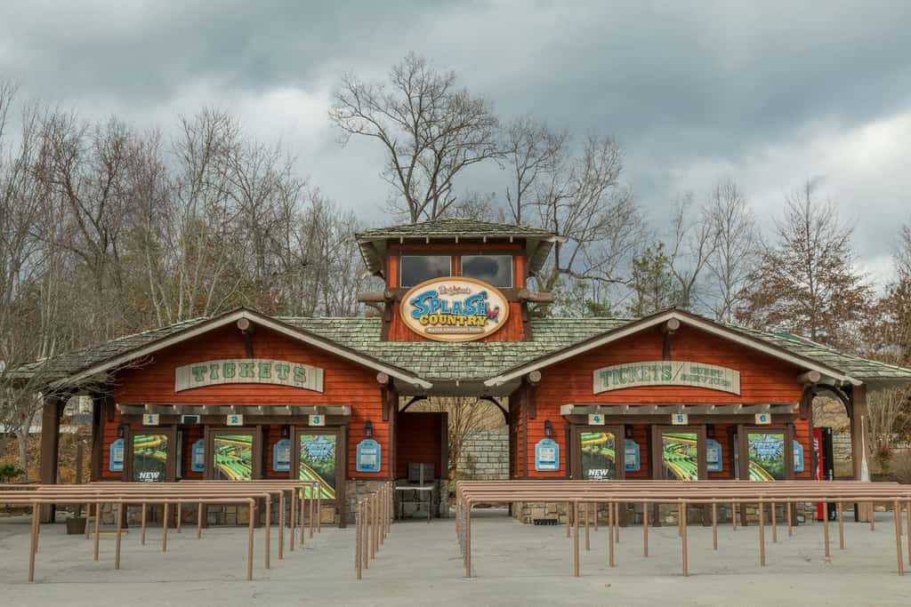 Charming Log cabin, Sleeps 6・Game Room・Hot Tub