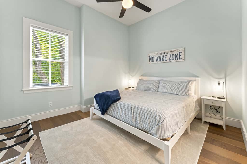 Lakeside Retreat, Sleeps 22, Dock, Grill, Game Room
