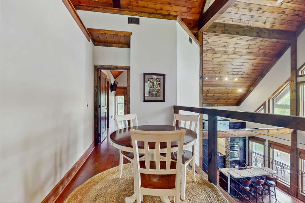Lakefront Escape, Sleeps 10, Private Dock, Hot Tub